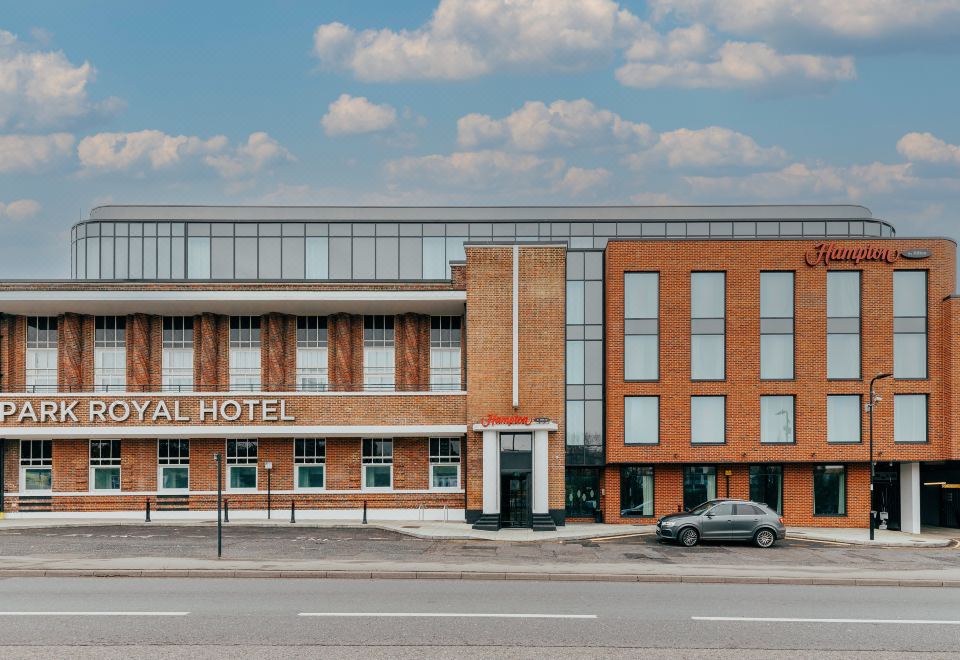 Hampton by Hilton London Park Royal